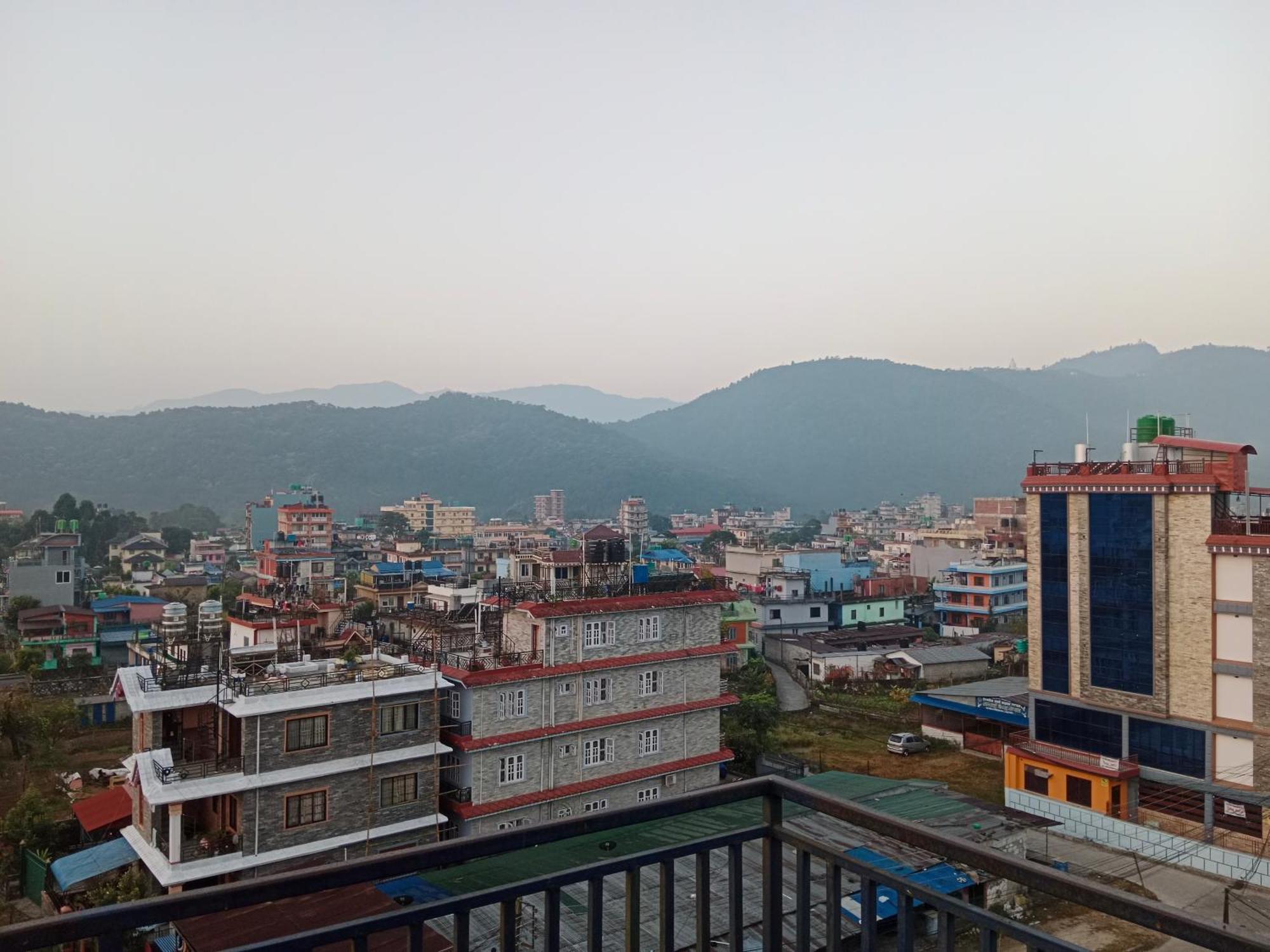 Rj-Residence Pokhara Exteriör bild
